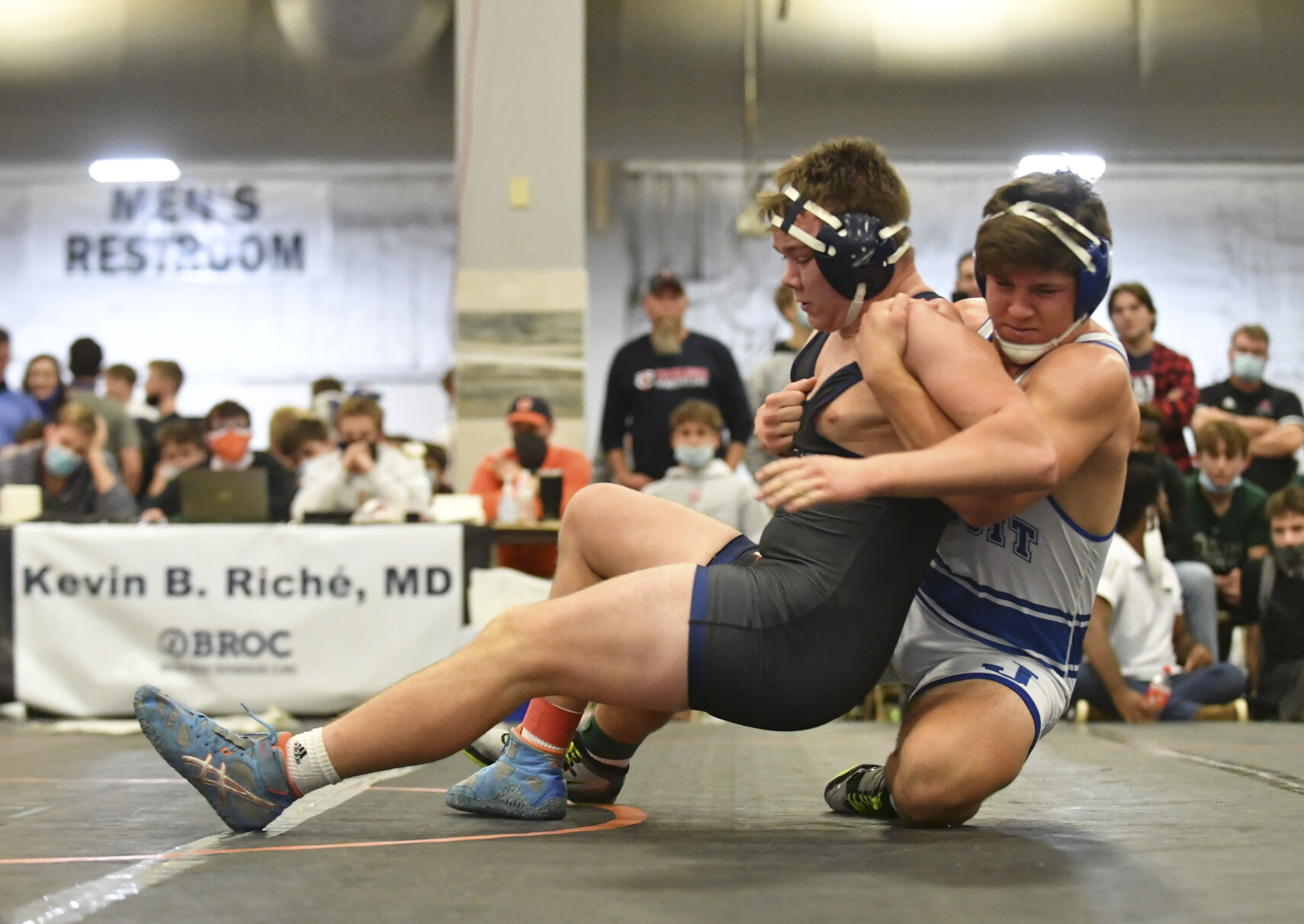 BR.classicwrestling.011721 HS 2444.jpg